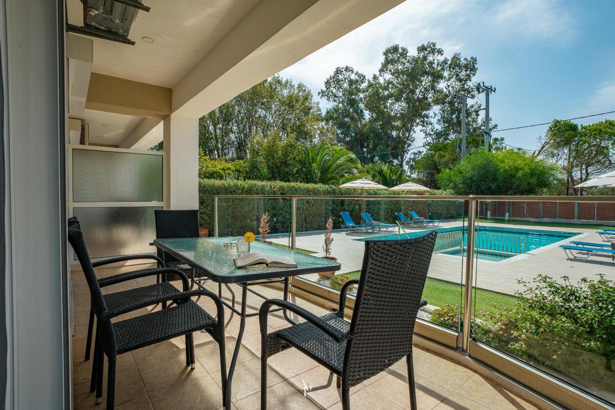 Nancy'S Budget Villa With Pool & Jacuzzi By "Elite" Laganas Extérieur photo