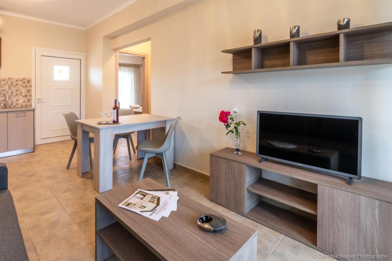 Nancy'S Budget Villa With Pool & Jacuzzi By "Elite" Laganas Extérieur photo