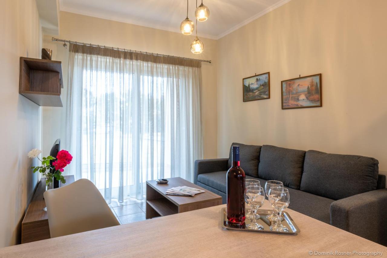 Nancy'S Budget Villa With Pool & Jacuzzi By "Elite" Laganas Extérieur photo